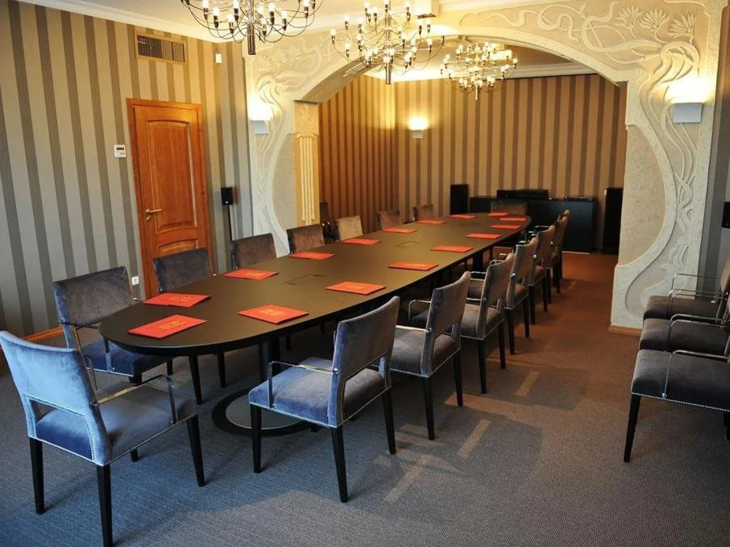 Гостиница «Дипломат Клуб»