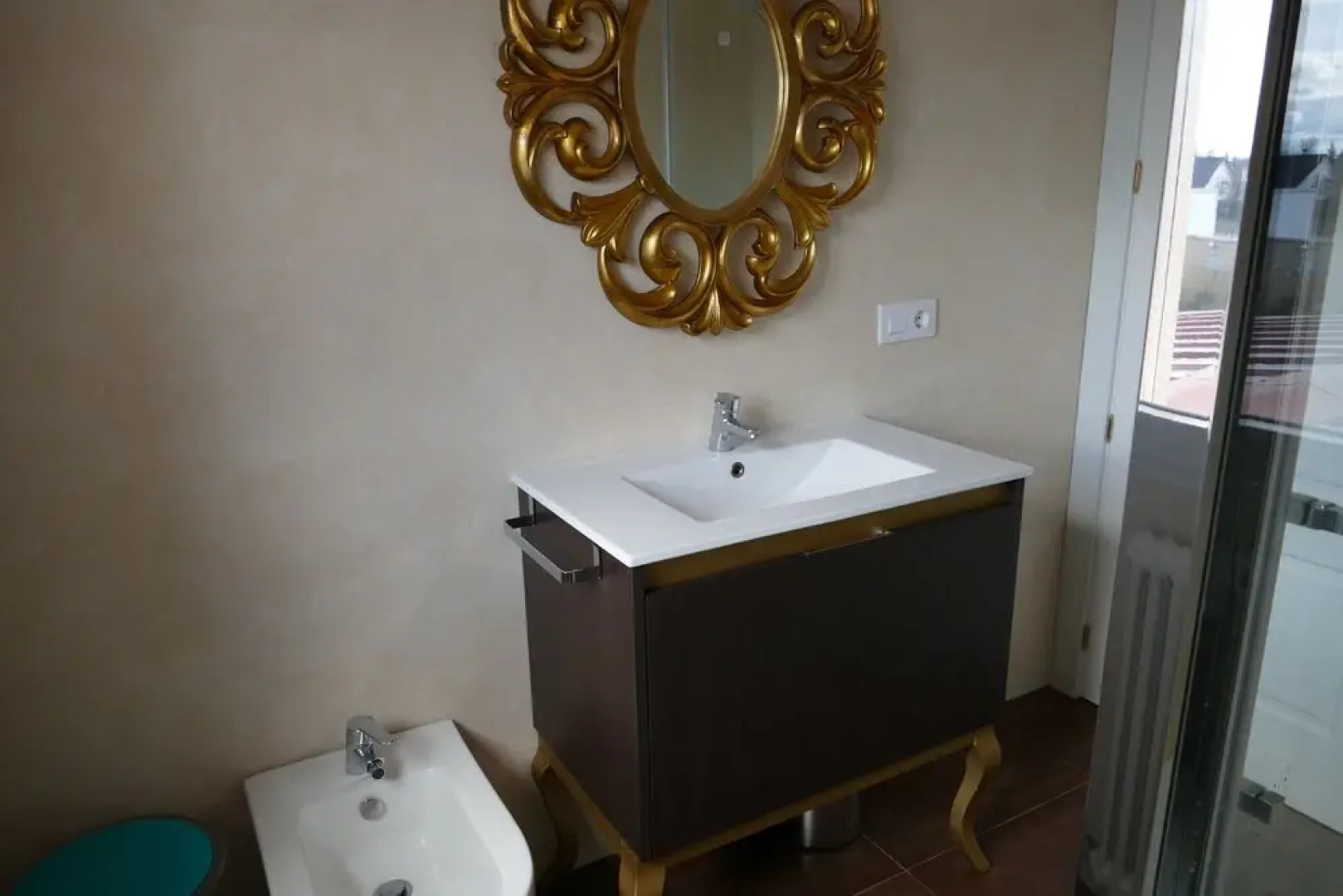 2 Bedrooms Town House for Rent