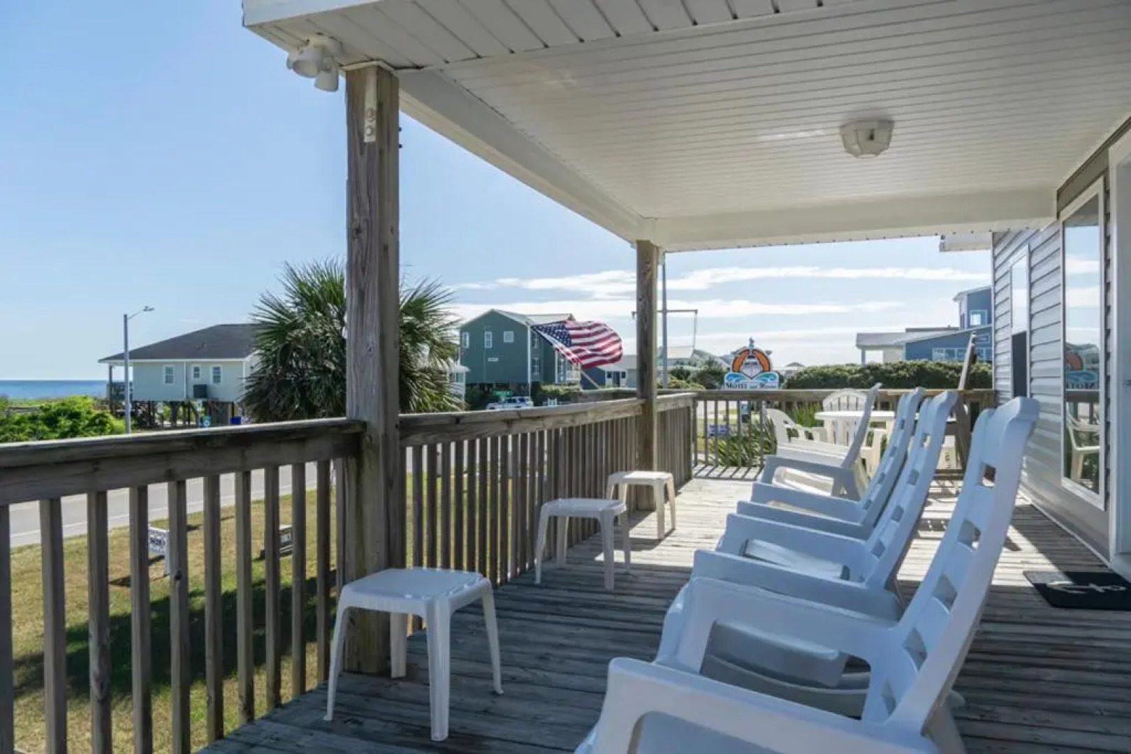 Friendship Lodge by Oak Island Accommodations