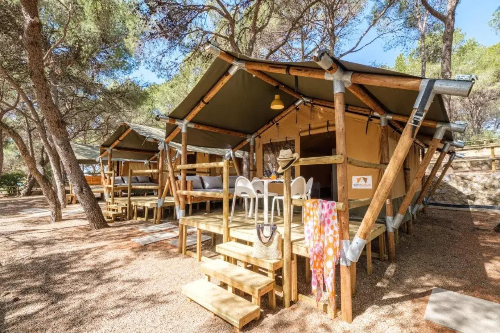 Camping Torre de la Mora