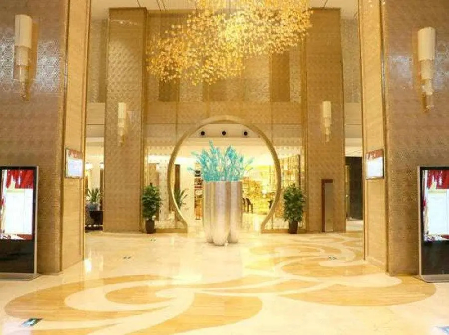 Bairun Zhenjiang International Hotel