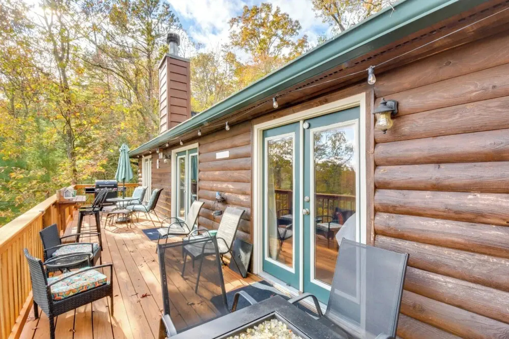 Lakemont Mountain Cabin w/ Game Room & Hot Tub!