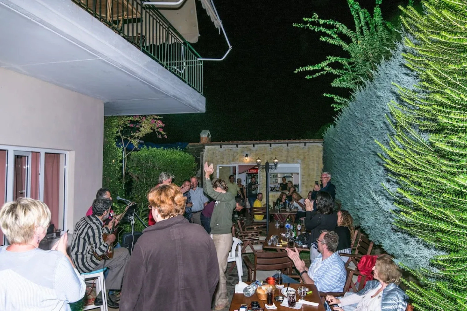 Nostos Apartments
