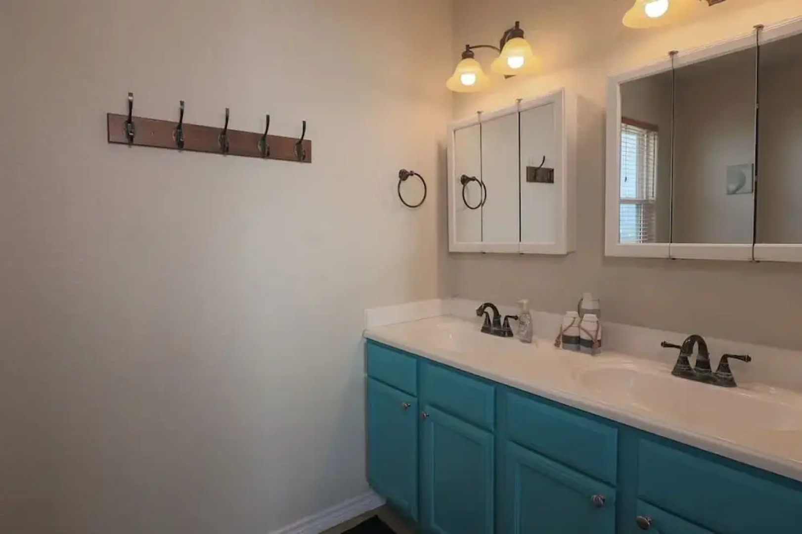 Superb Home With Private Walkover to Beach