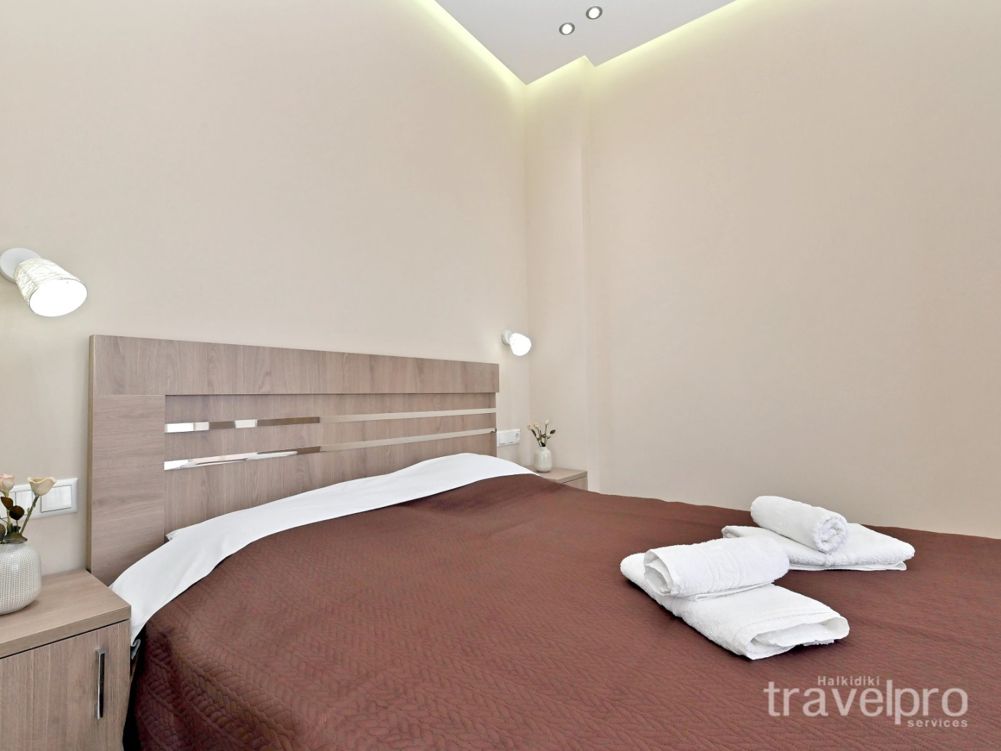 Sabbia Seafront Apartment  2 by TravelPro Serv...