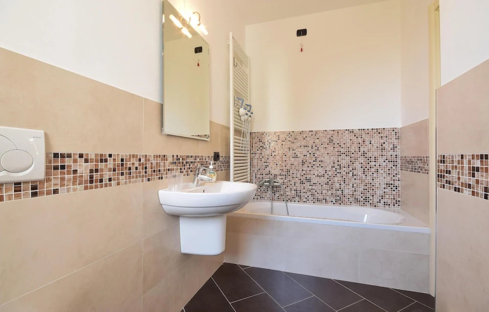 Awesome Home in Vado Ligure With Internet and 2 Bedrooms