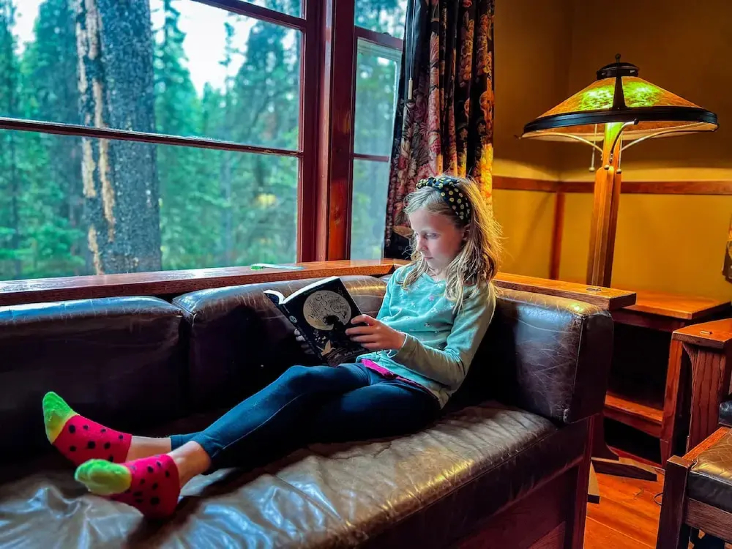 Johnston Canyon Lodge and Bungalows
