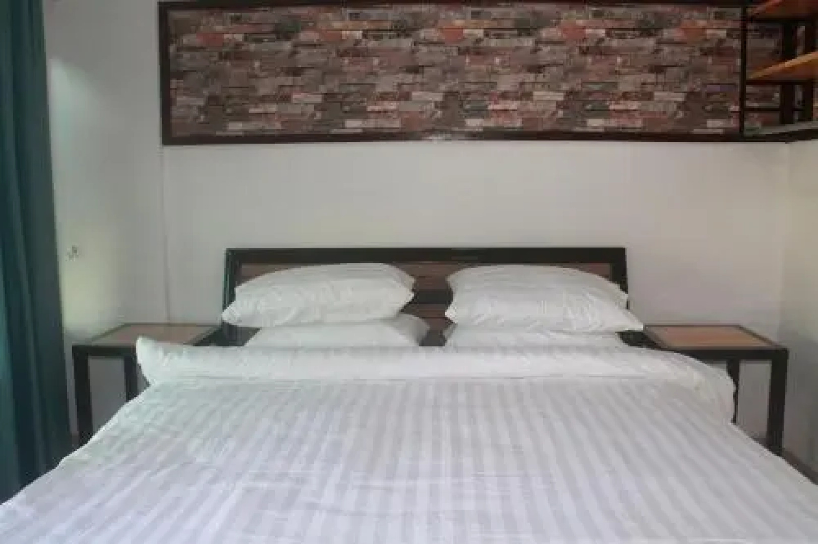 Skytime Tours & Guest House