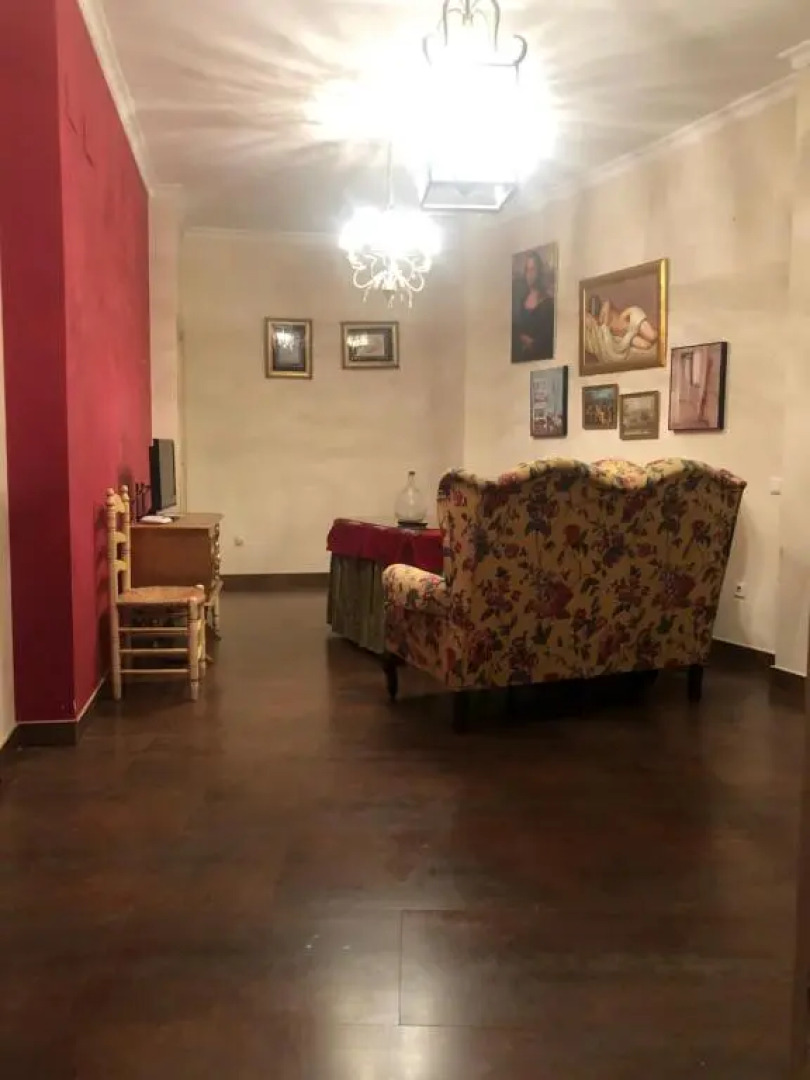 Apartamento en Pleno Centro De Marchena 3 dormitorios 3 baños privados