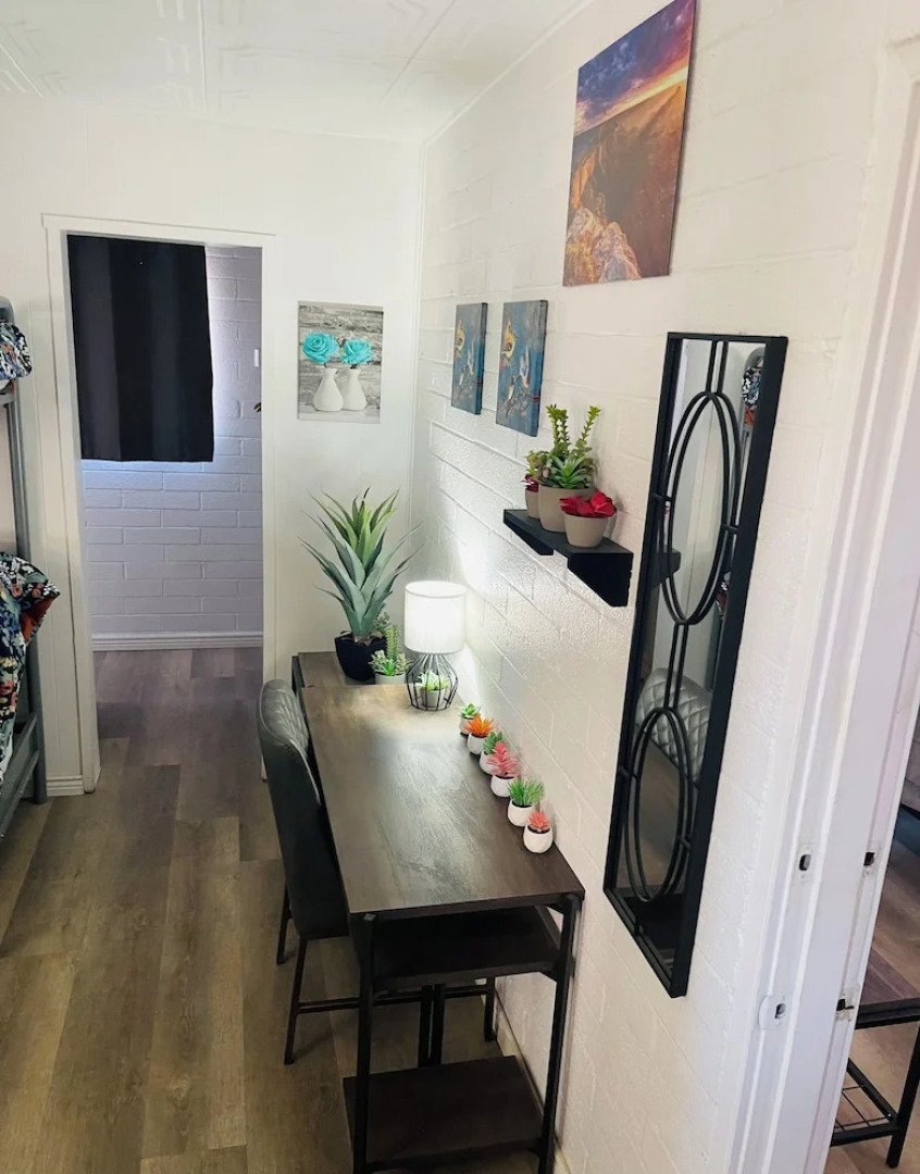 Canyons Edge Route 66 Motel