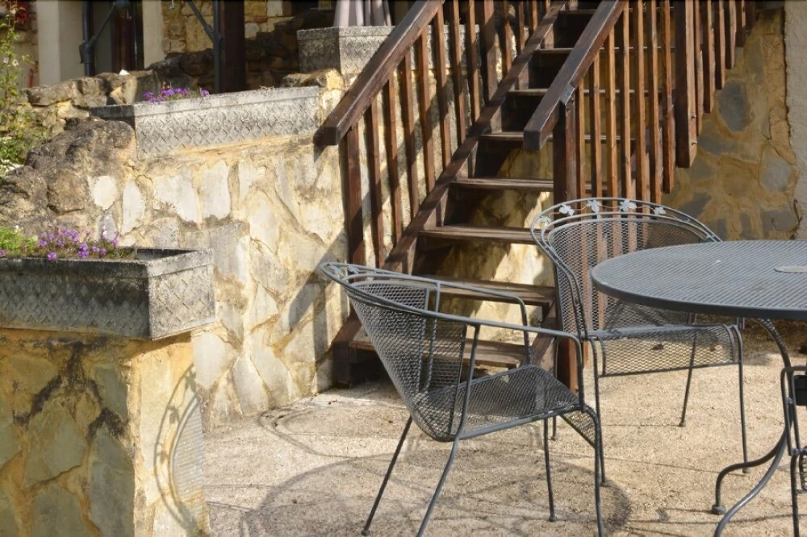 Wonderful location for weddings and parties by French château