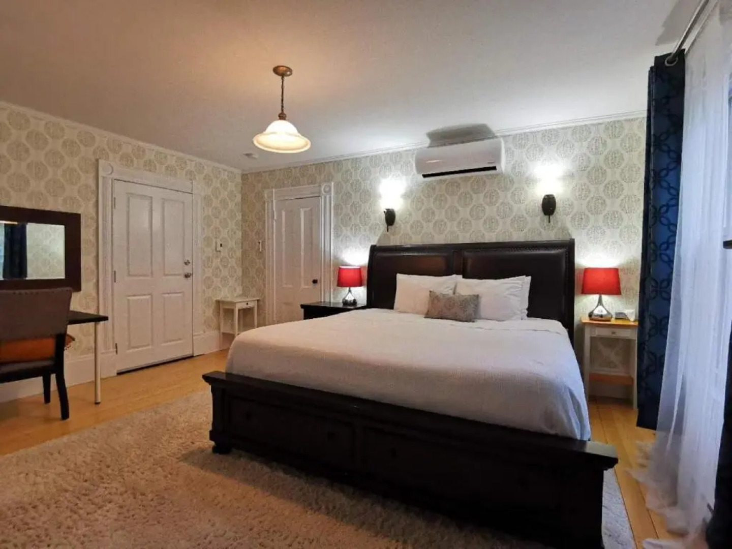 By The River Bed&breakfast