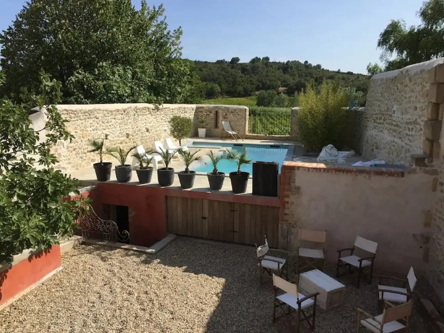 Serene Holiday Home in Domazan With Private Swimming Pool