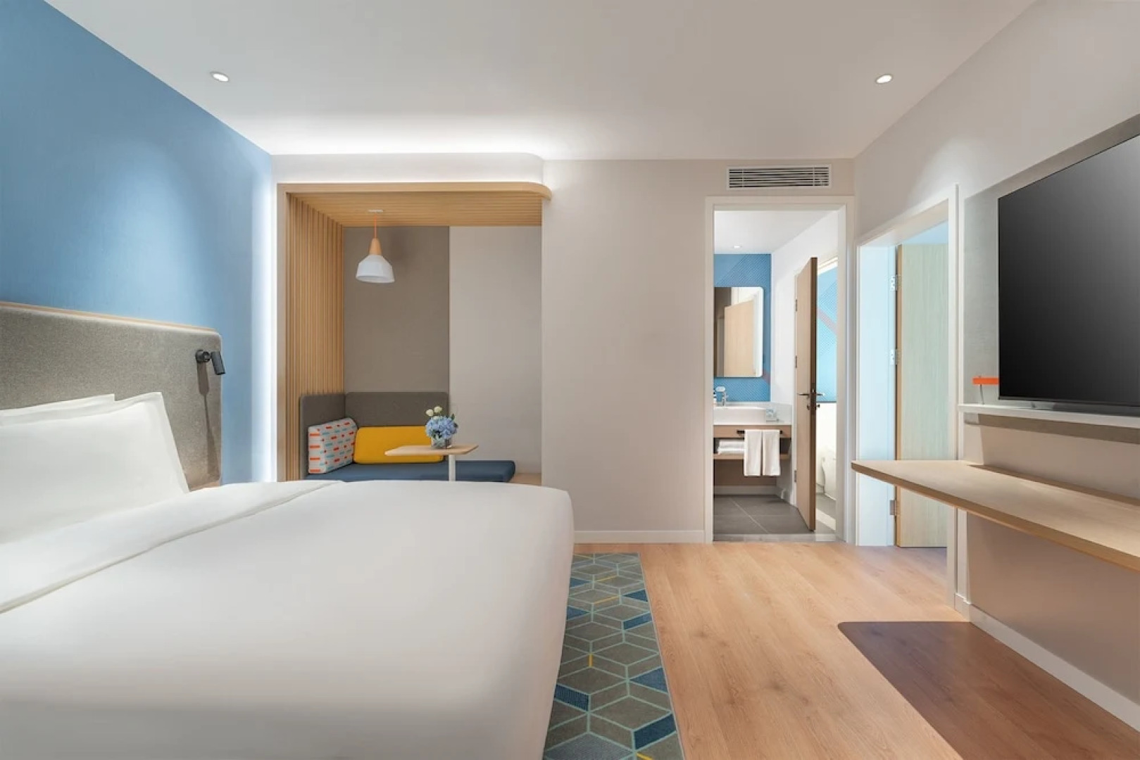 Holiday Inn Express Dangdong City Center by IHG