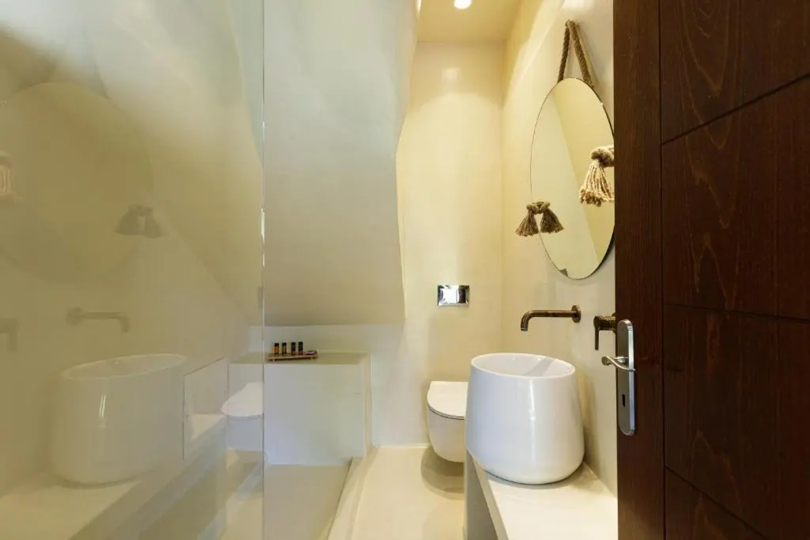 Eva & Dimitrios Villas, By ThinkVilla