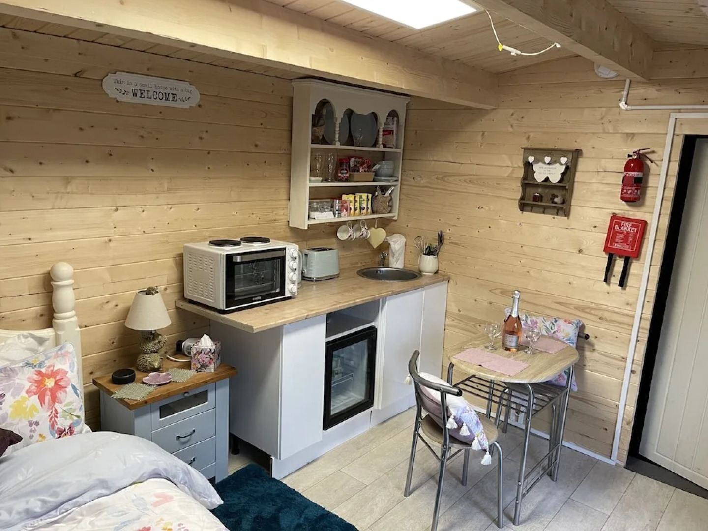 Woodlands Lodge - Come and Enjoy the Good Life