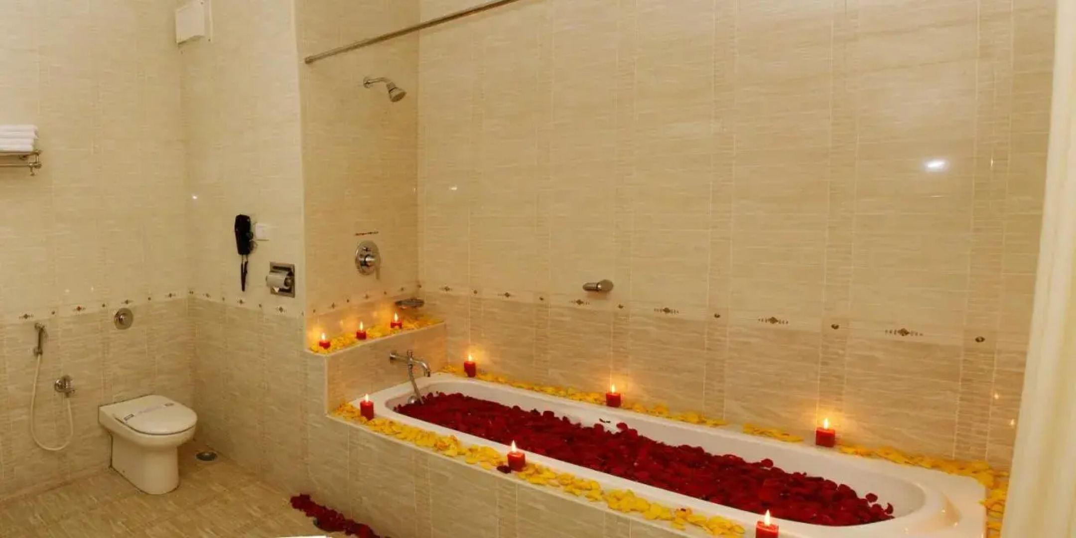 Hotel DSF GRand PLazas