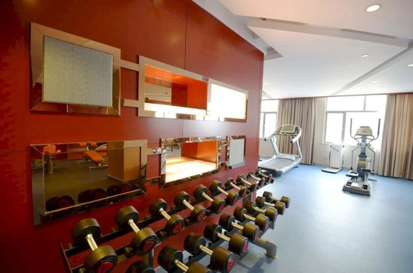 Planet International Hotel (Jingmen Duodao Wanda Branch)