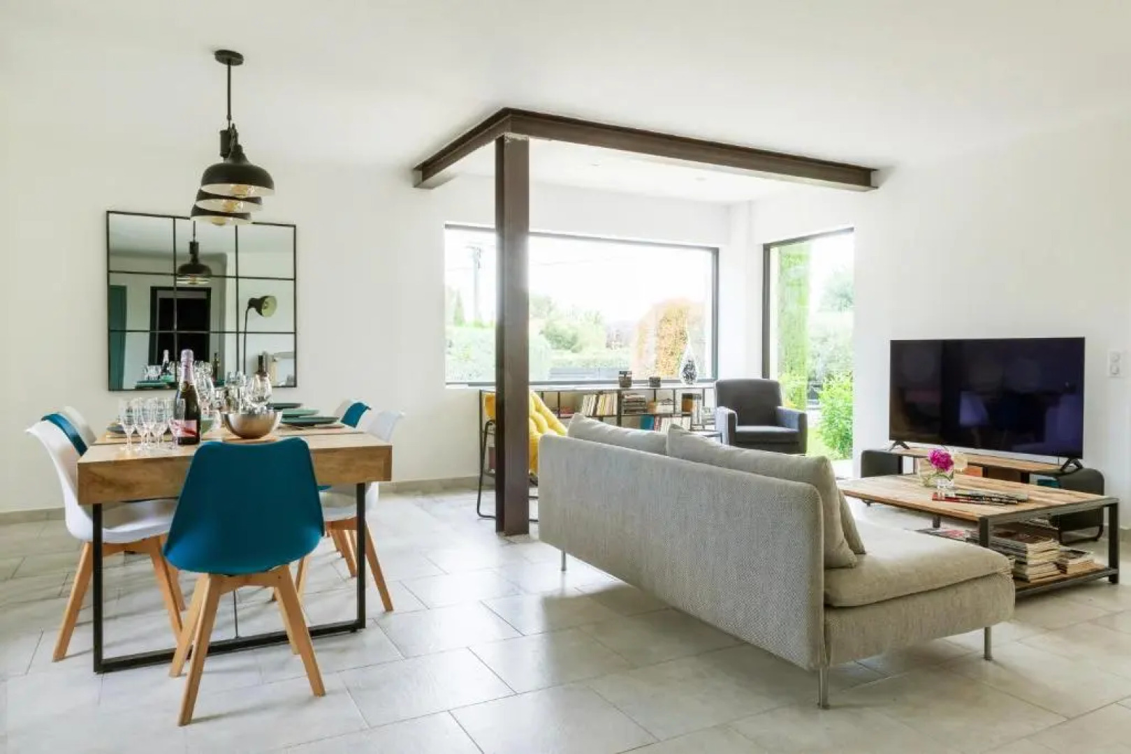 Belle Maison l'agave Contemporaine à 4KM de lourmarin