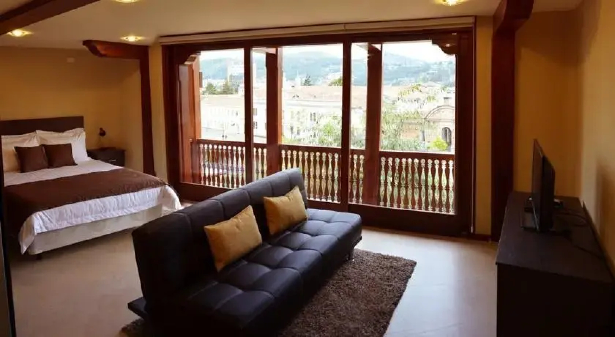 Casa Lloret Barranco Suites