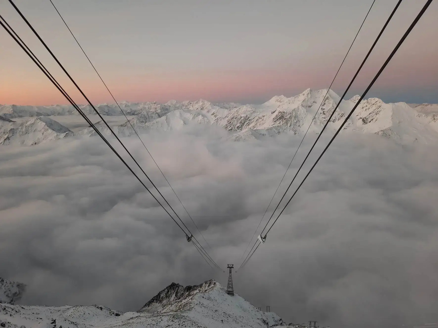 Glacier Hotel Grawand