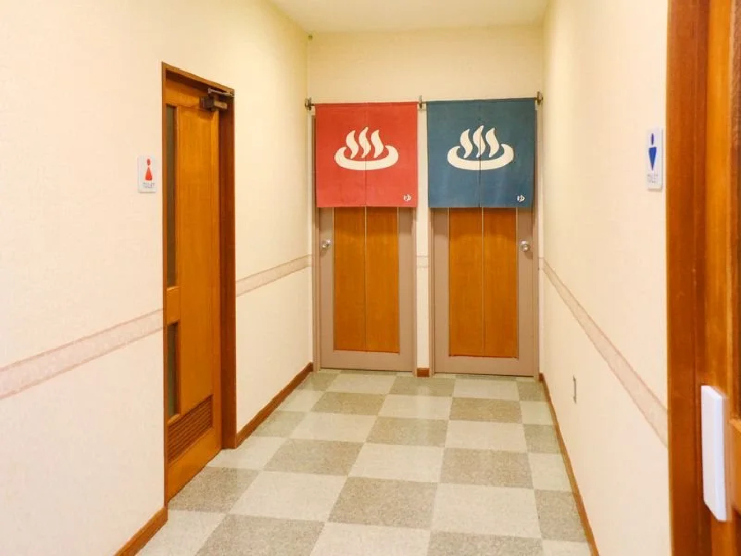 Lake Saroma Hotel Lake Palace