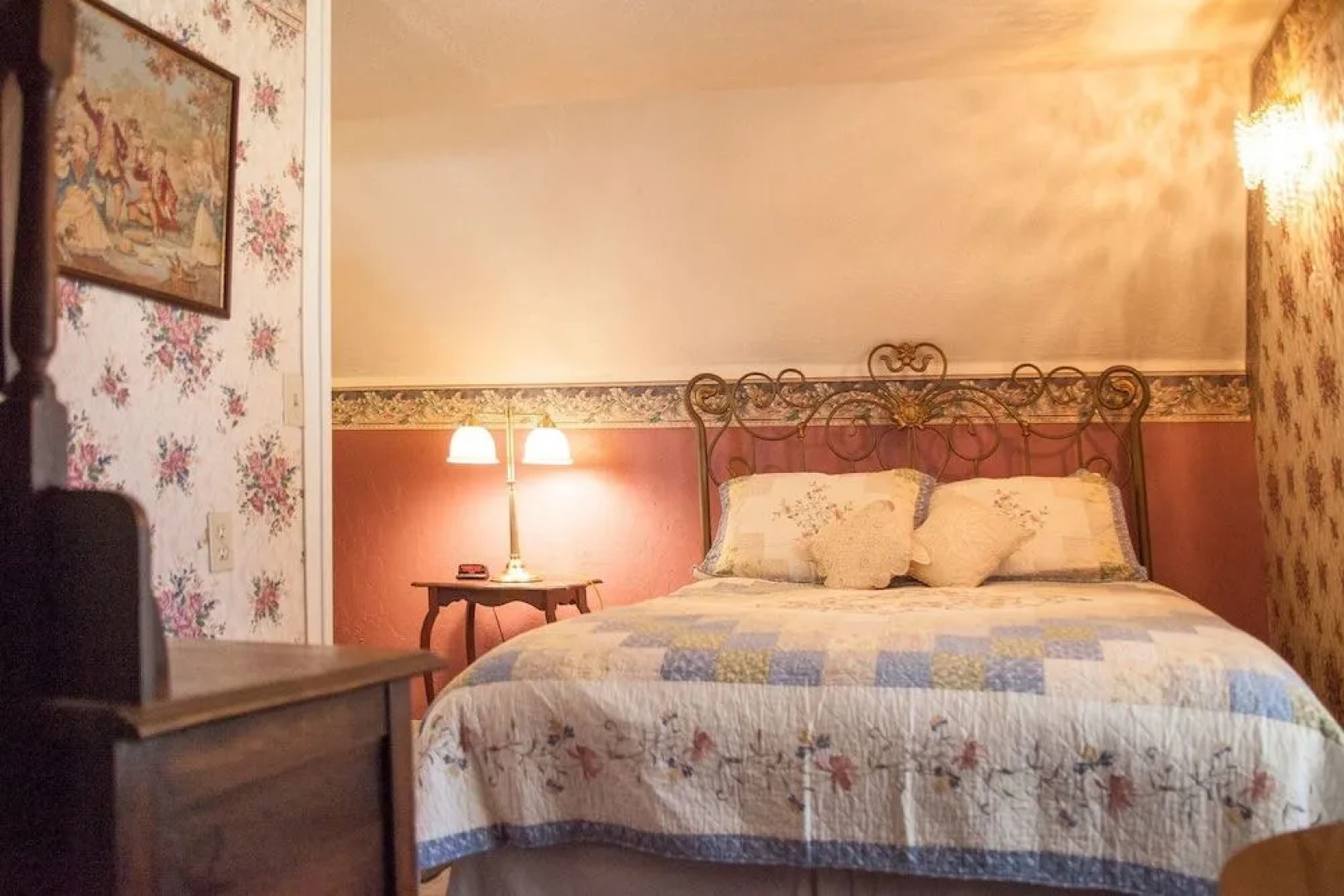 Lizzie's Heritage Inn