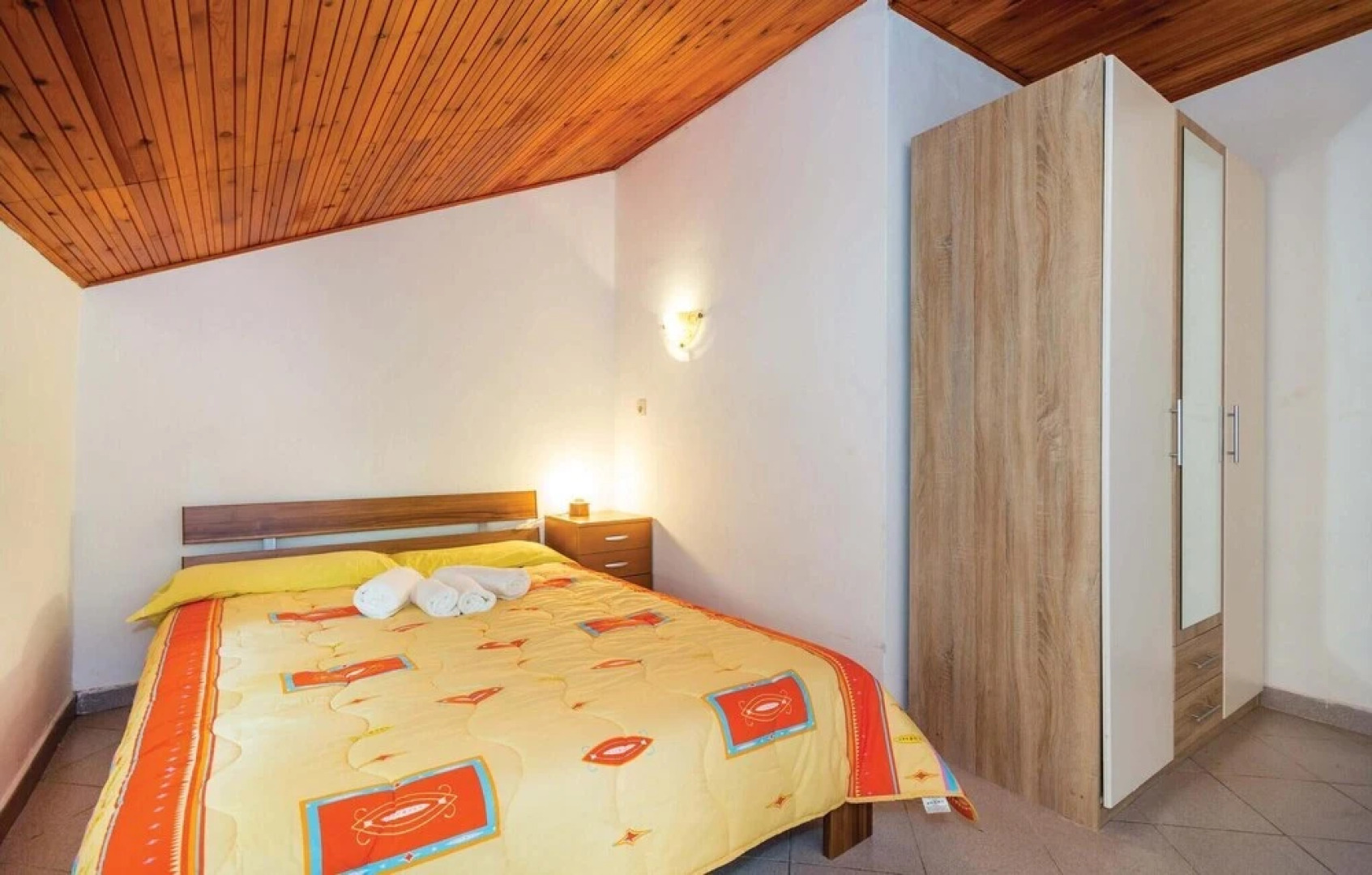 Stunning Home in Cesarica With Wifi and 3 Bedrooms