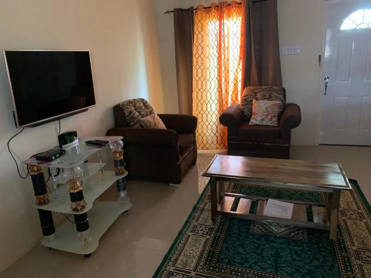 Sasha's Seaside Villa