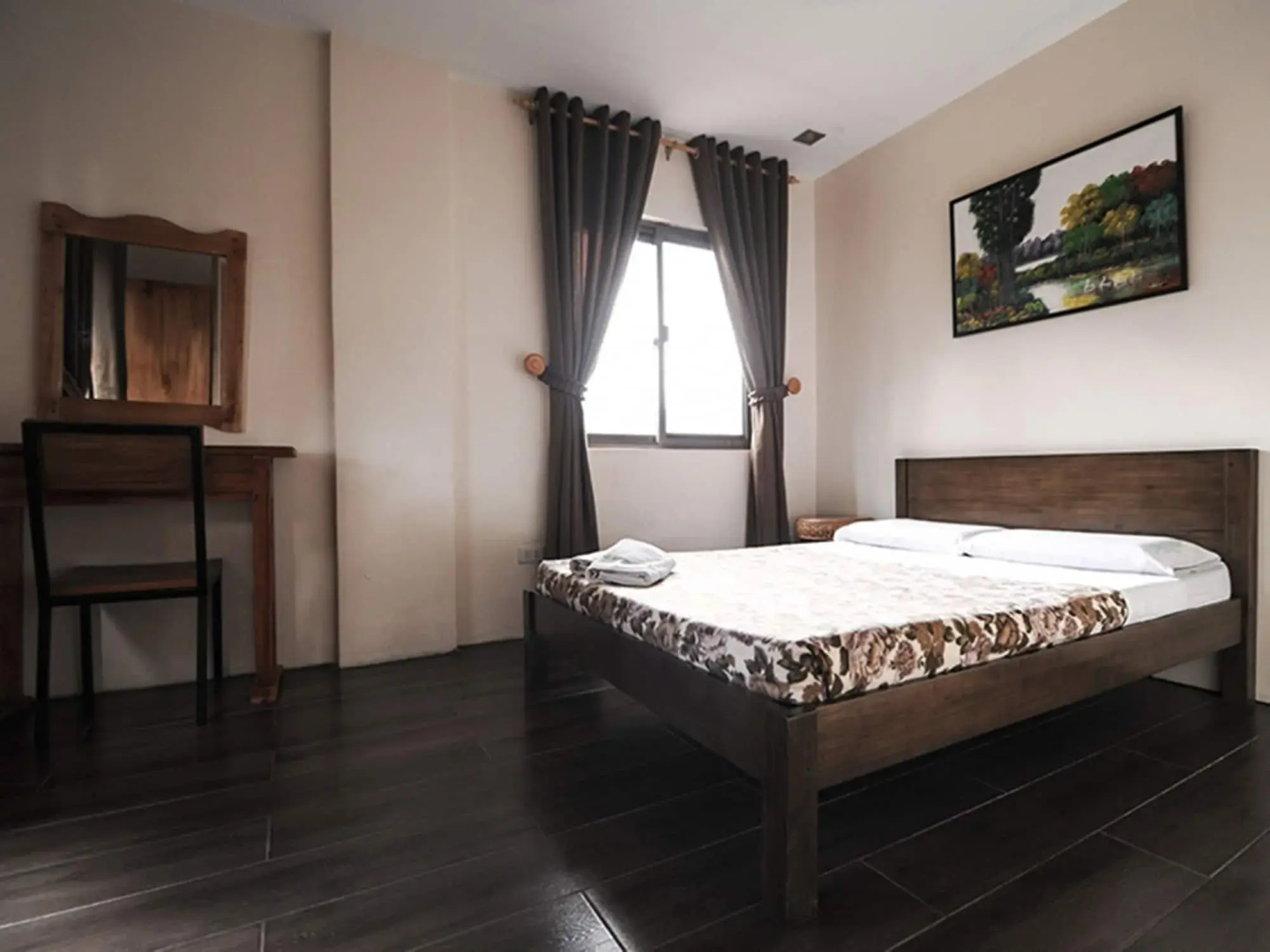 Pine Breeze Cottages