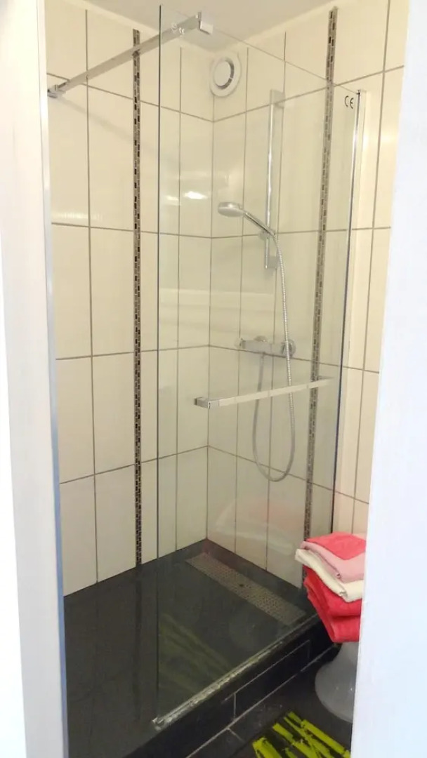 Apartment With one Bedroom in Manosque, With Wonderful Mountain View, Furnished Garden and Wifi - 97 km From the Beach