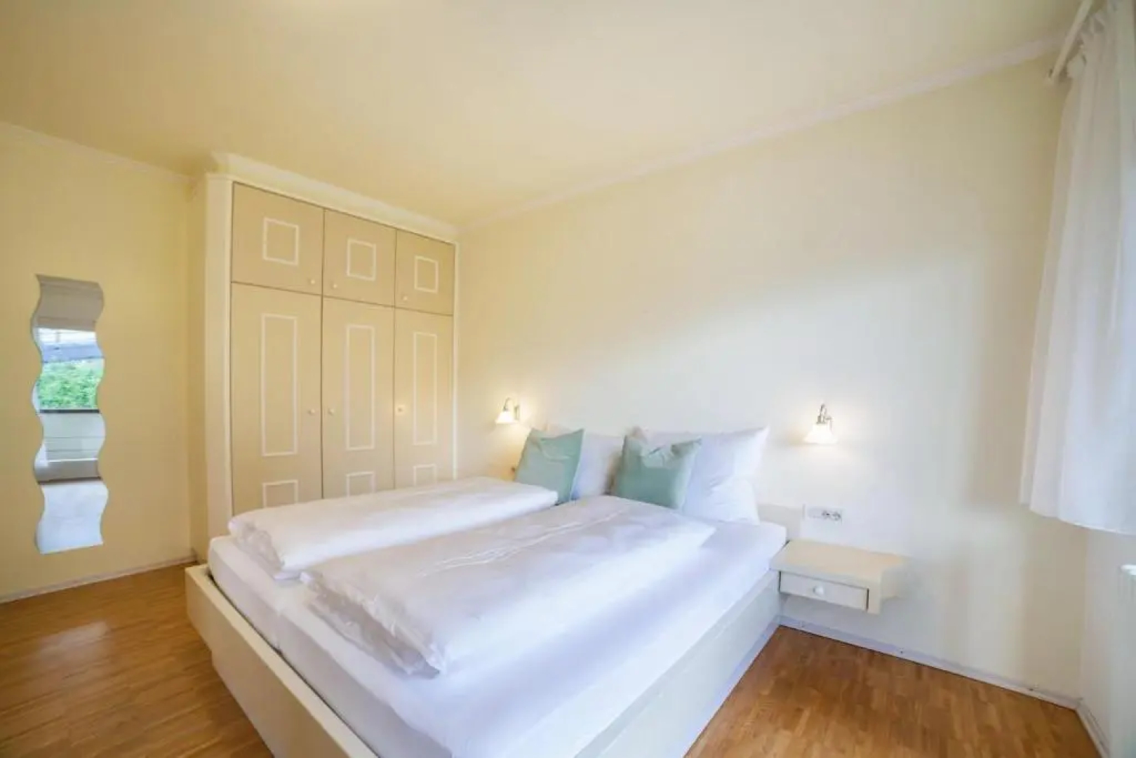 Wanda Apartment 2