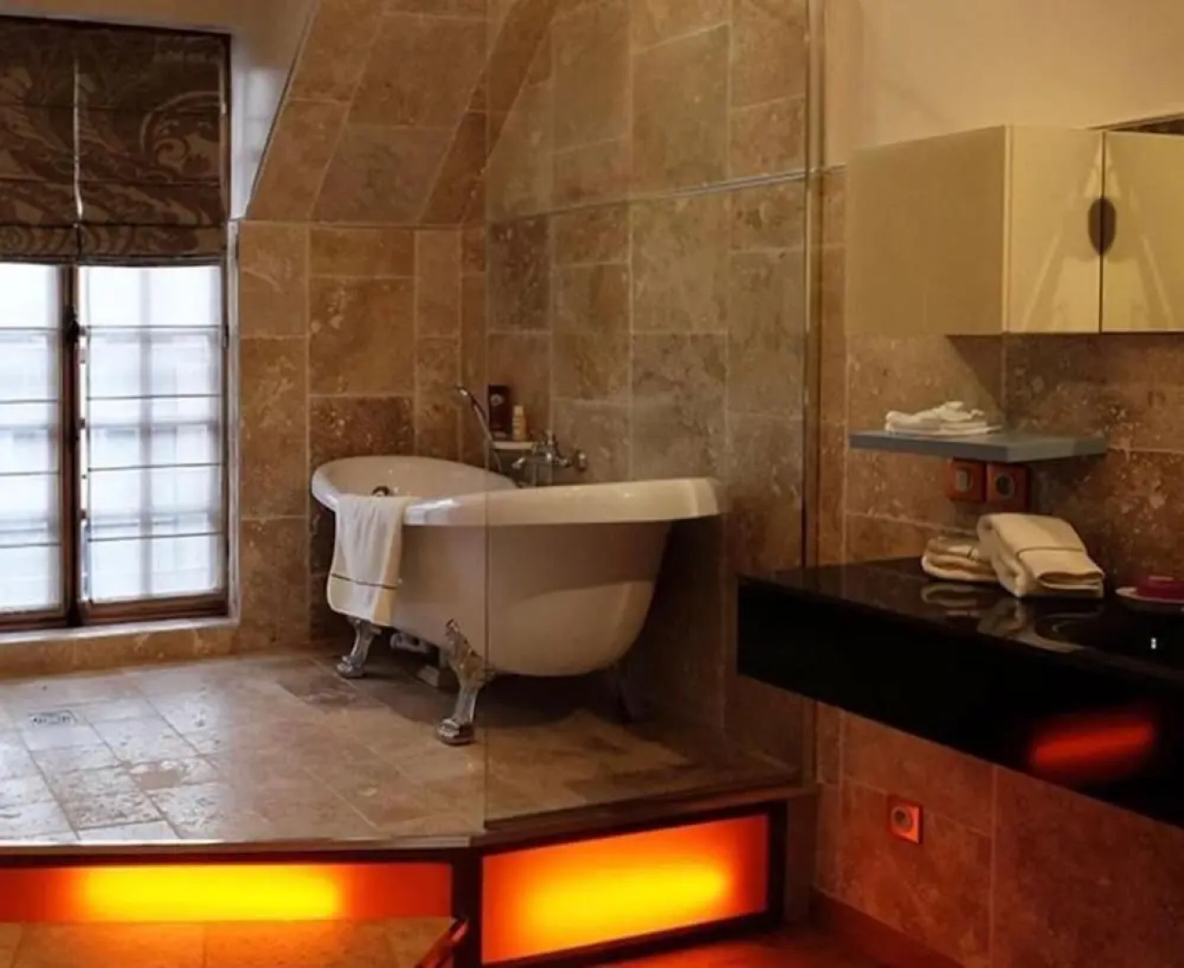 Besharat Gallery & Museum