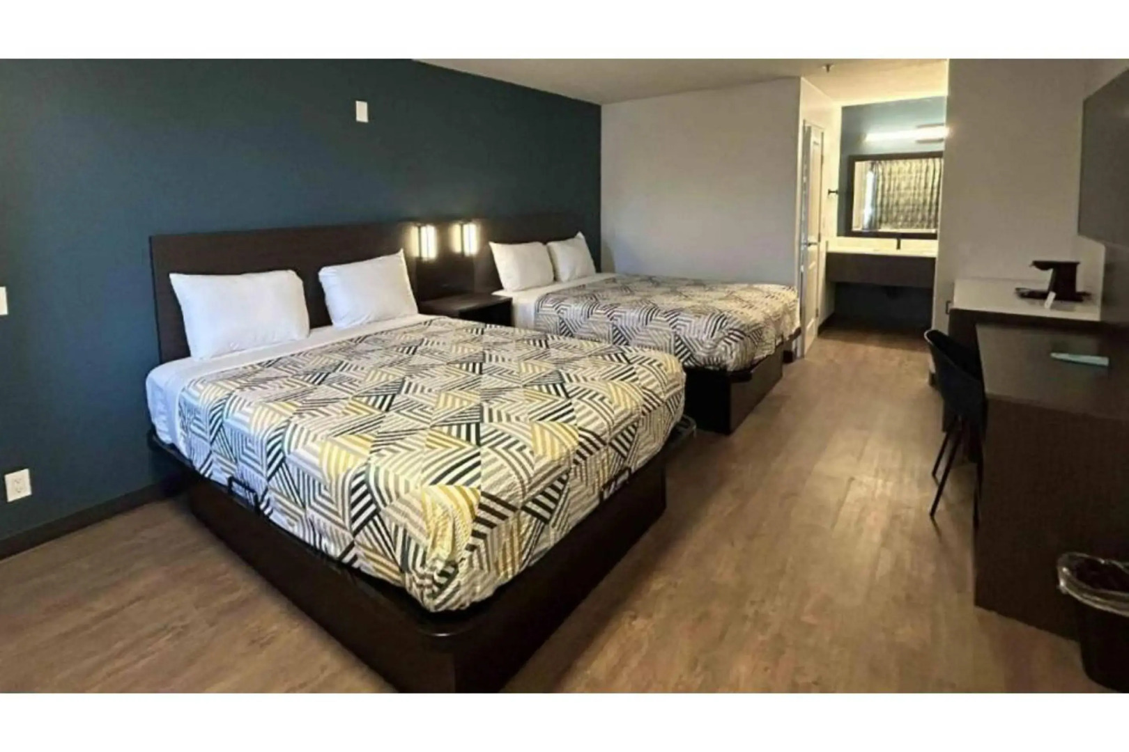 Studio 6 Lake Elsinore, CA