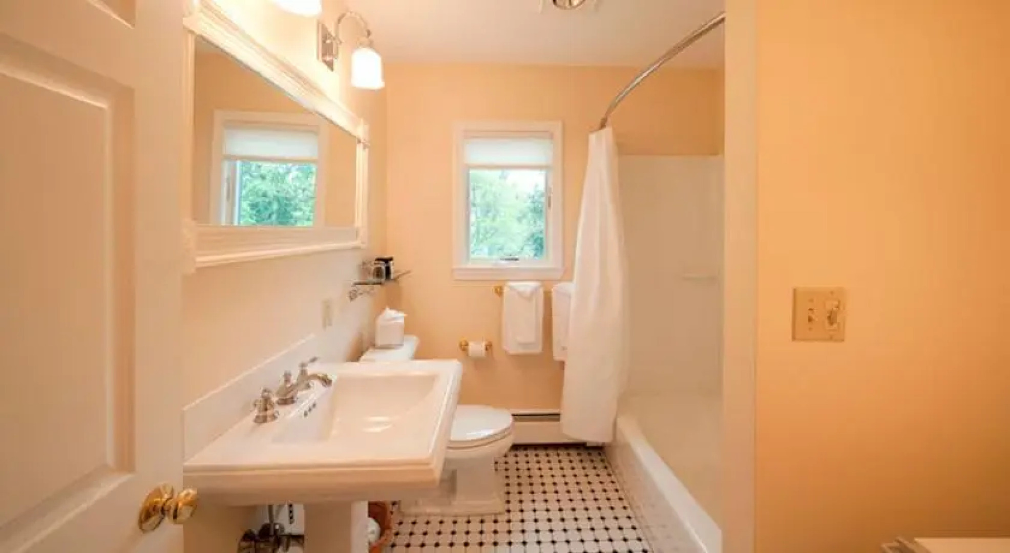 Cape Arundel Inn and Resort