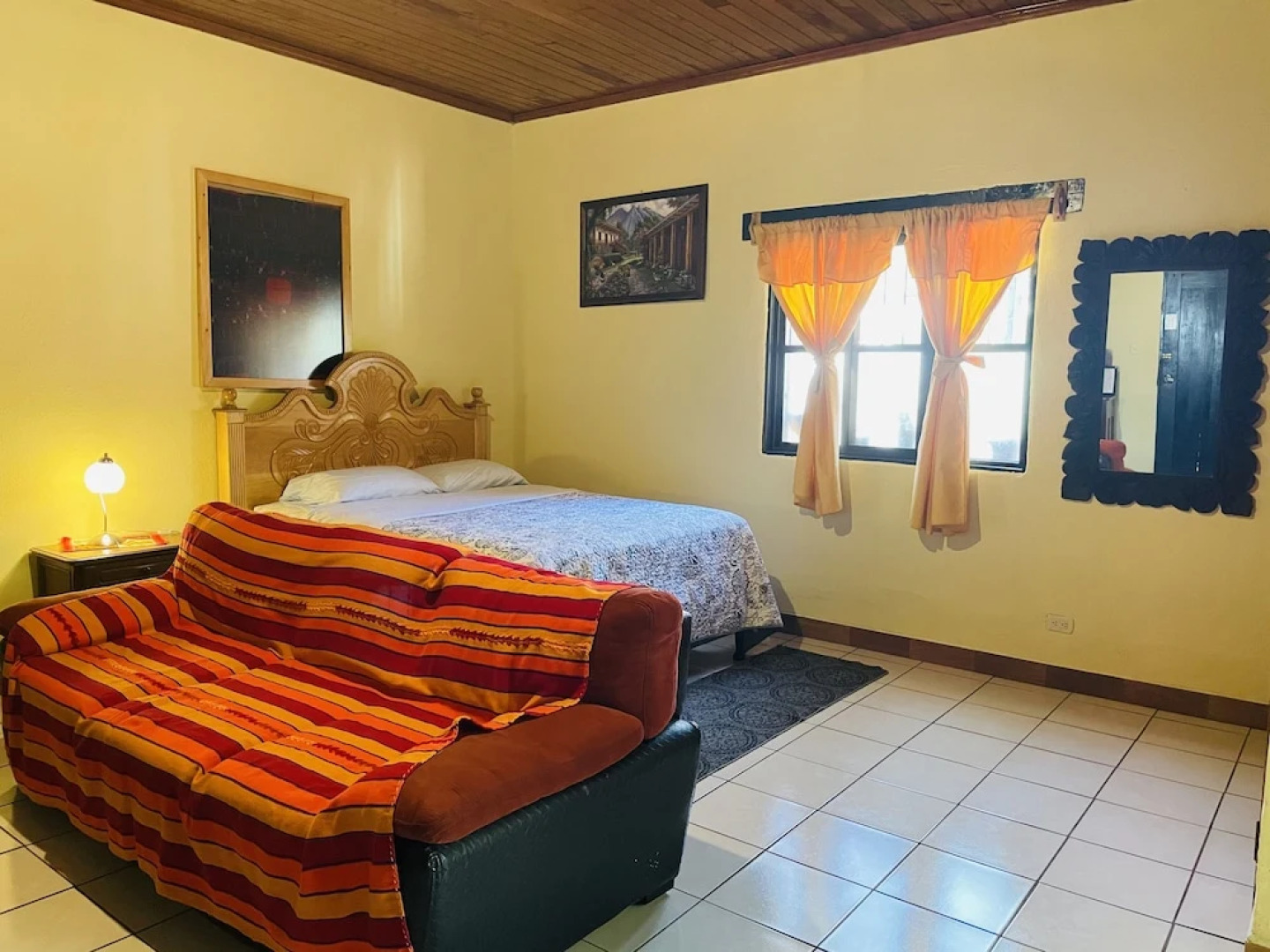 Jabel Tinamit Hotel & Villas