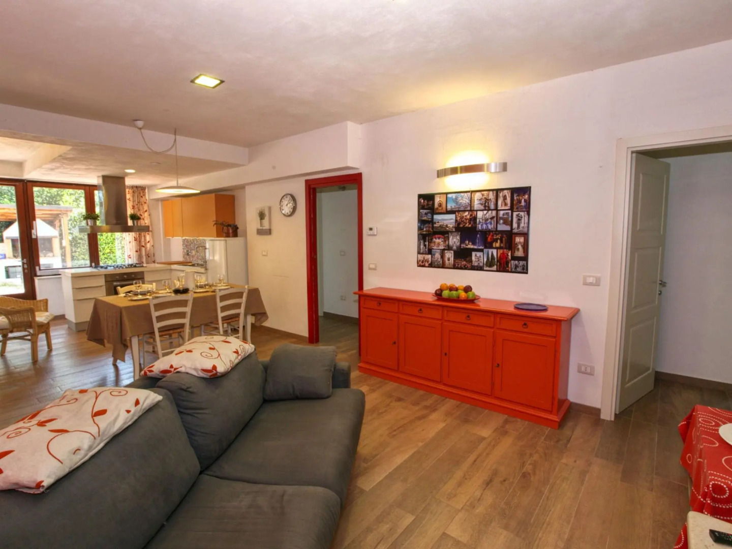 Mansion in San Valentino With Pool