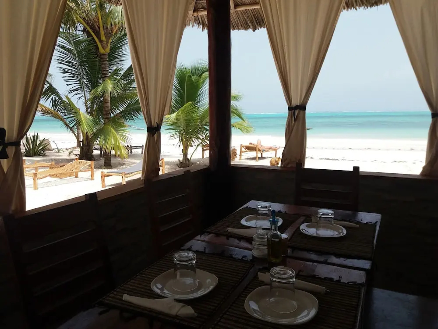 White Dream Lodge & Restaurant