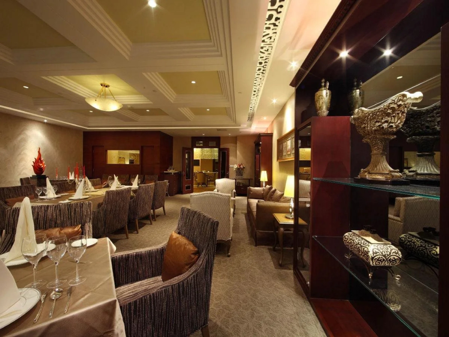 Zhongshan Yihe Grand Hotel