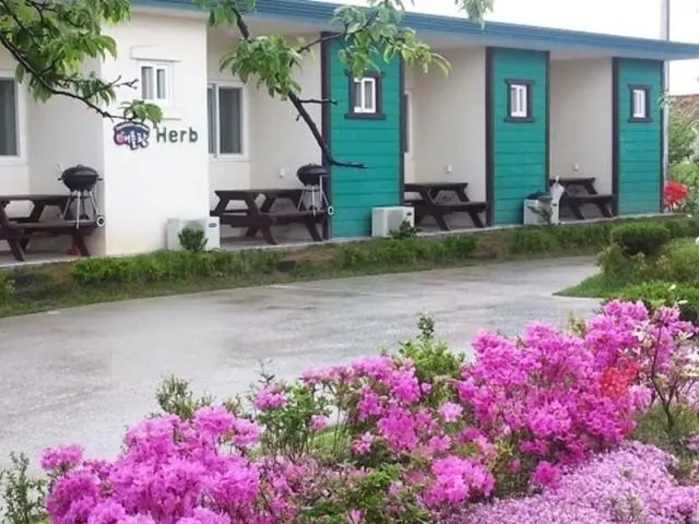 Nonsan Hoonryeonso Apple Farm Pension