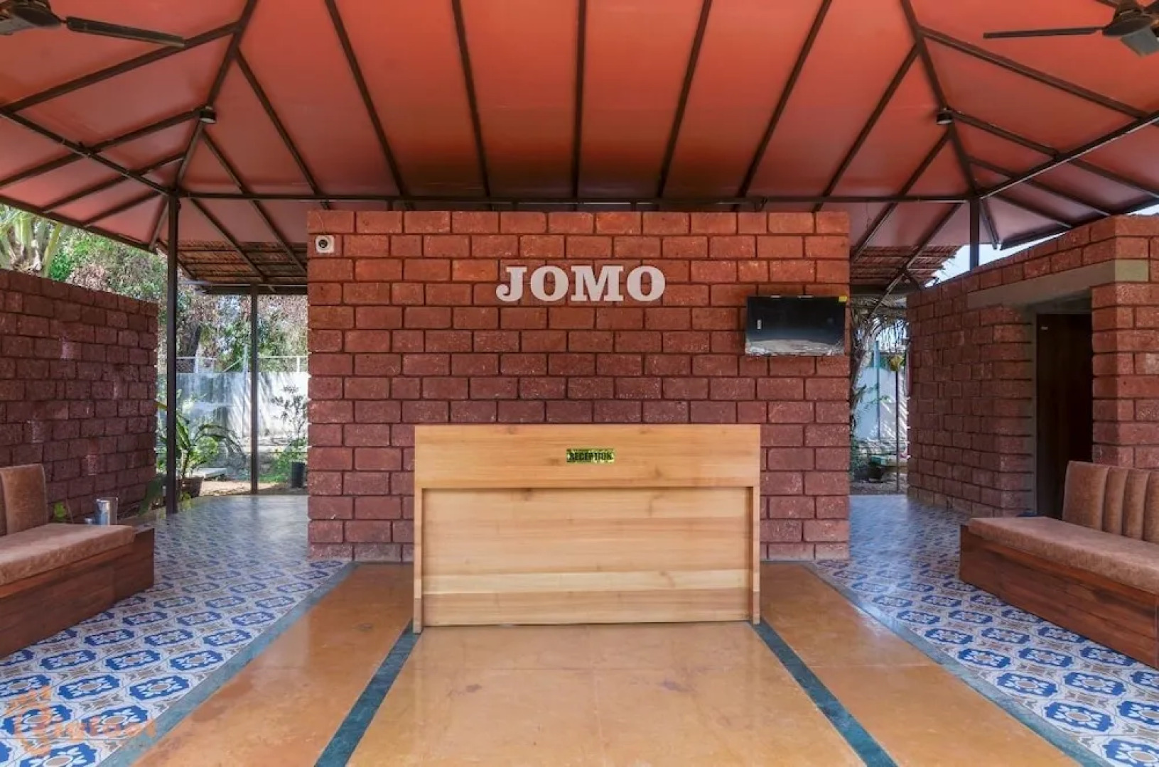 Jomo Resort