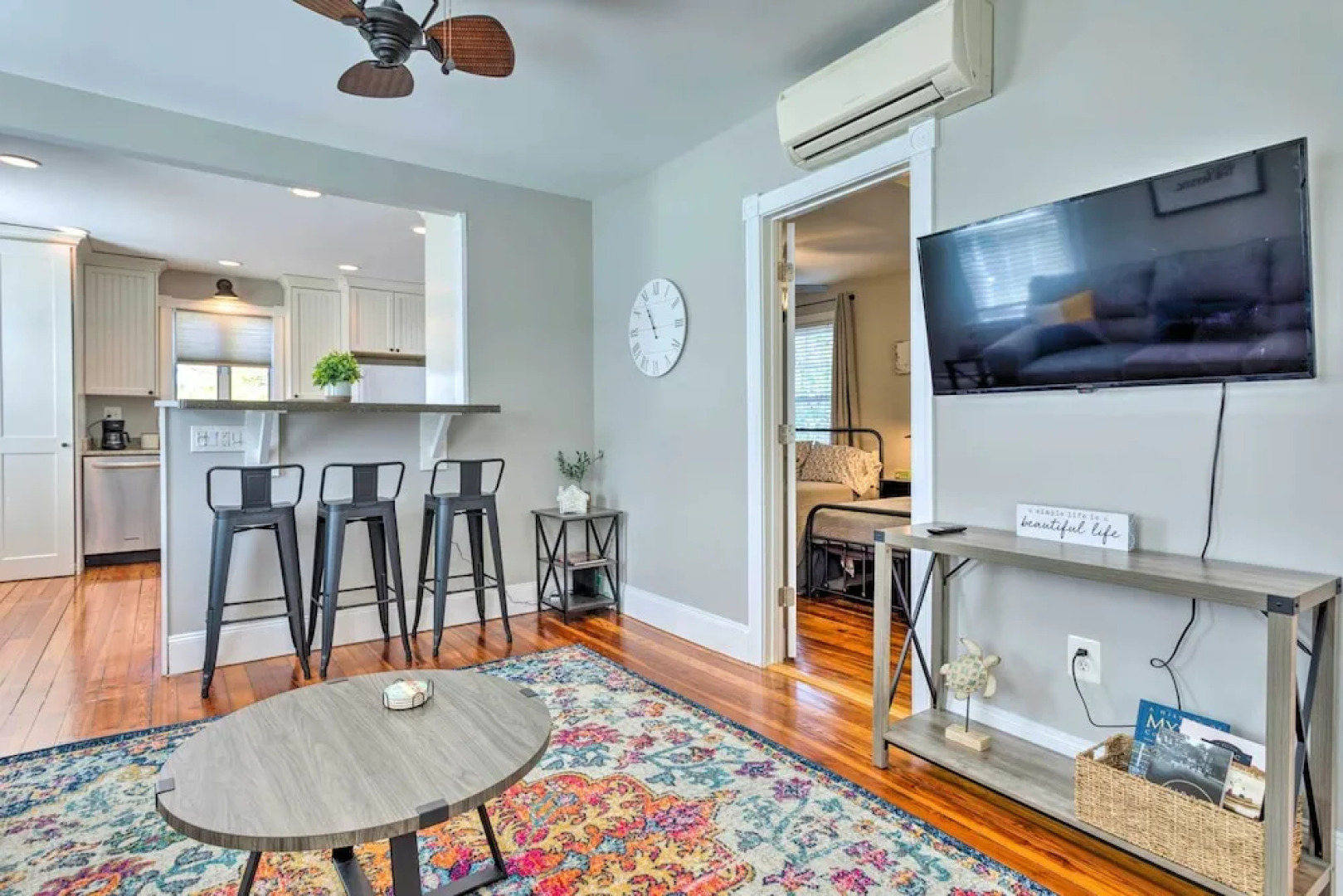 Mystic Refuge w/ Patio < 1 Mi to Downtown!