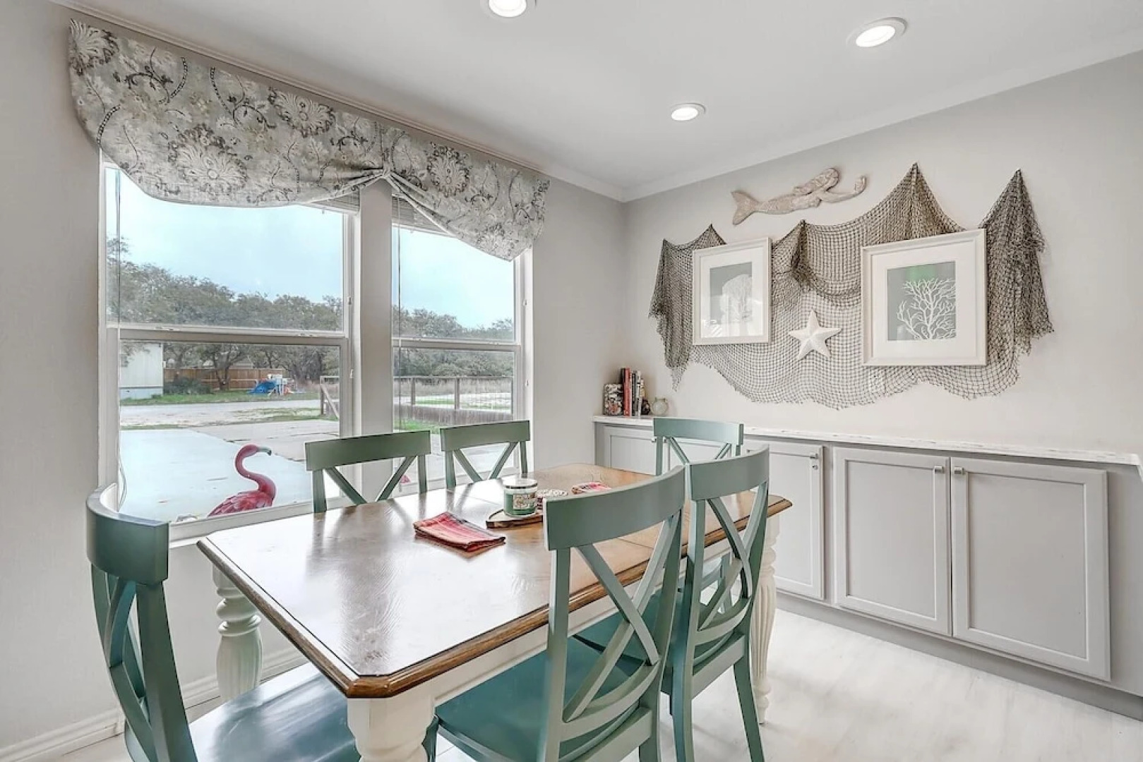 Flamingo Flats 3 Bedroom Home by RedAwning