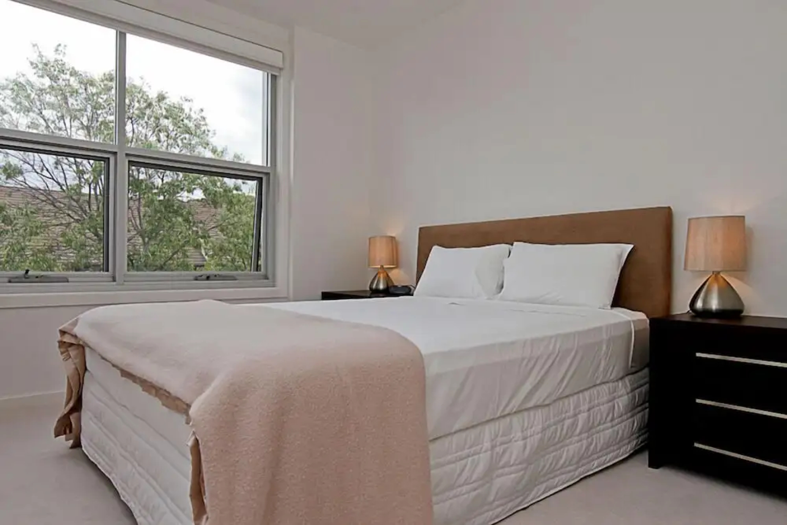 Accommodate Canberra - Trieste