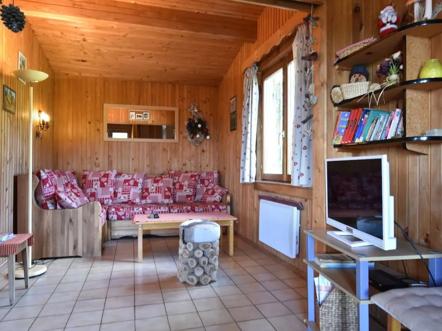 Beautiful Chalet Amidst Mountains in Saulxures-sur-Moselotte