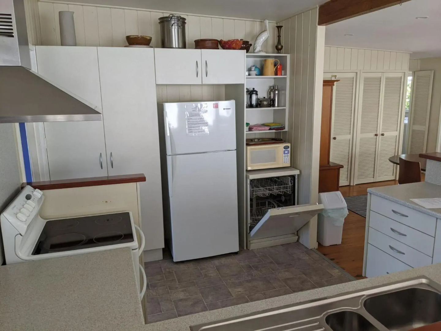 Seagrass Beach House at Hyams 4pm Check Out Sundays