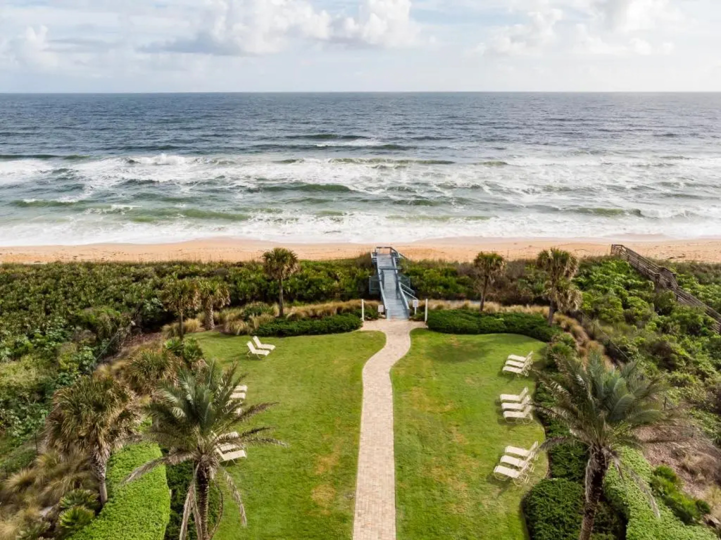 851 Cinnamon Beach, 3 Bedroom, Sleeps 6, Ocean Front, 2 Pools, Elevator