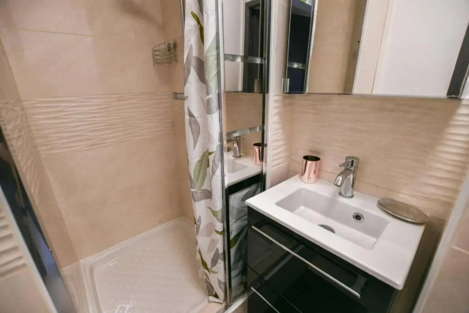 Instant Fleury, studio cosy avec jardin secret