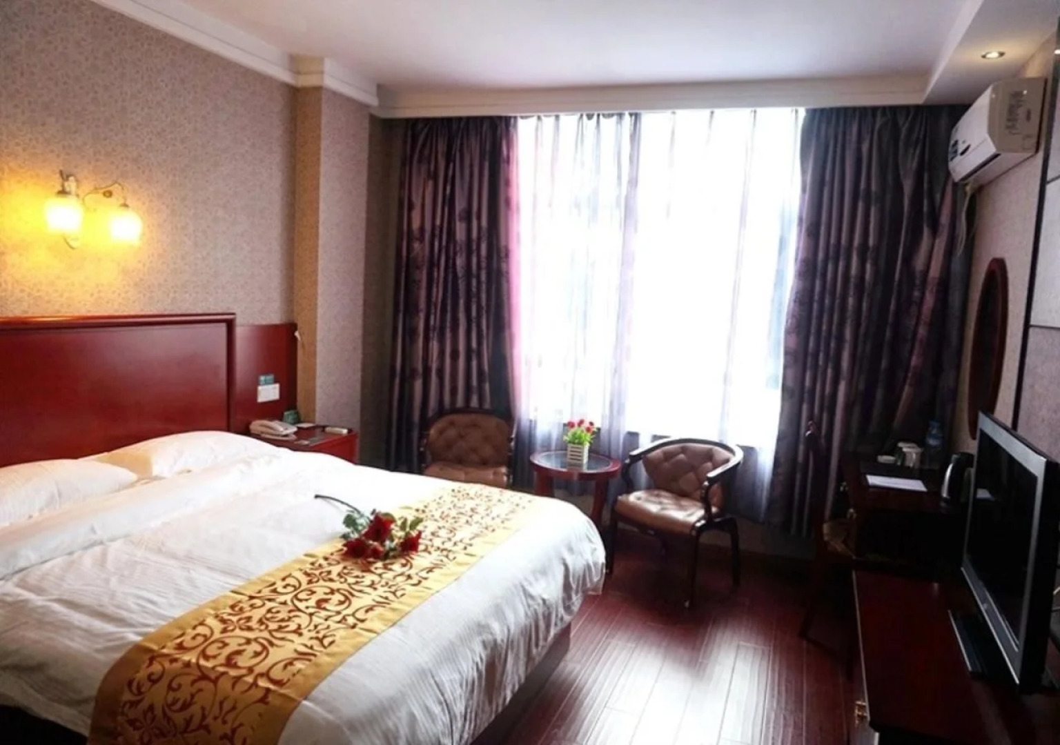 GreenTree Inn Anhui Bozhou Mengcheng County Zhouyuan W) Road County Government Hotel