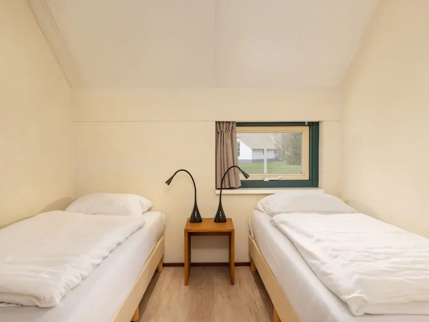Bungalow in Veluwe Near Harderwijk